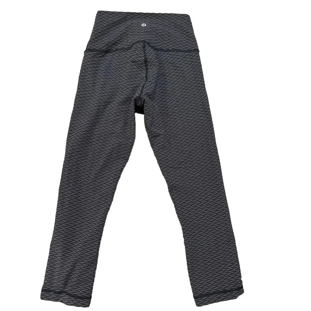 Lululemon Wunder Under Cropped Leggings - Picture 2 of 5